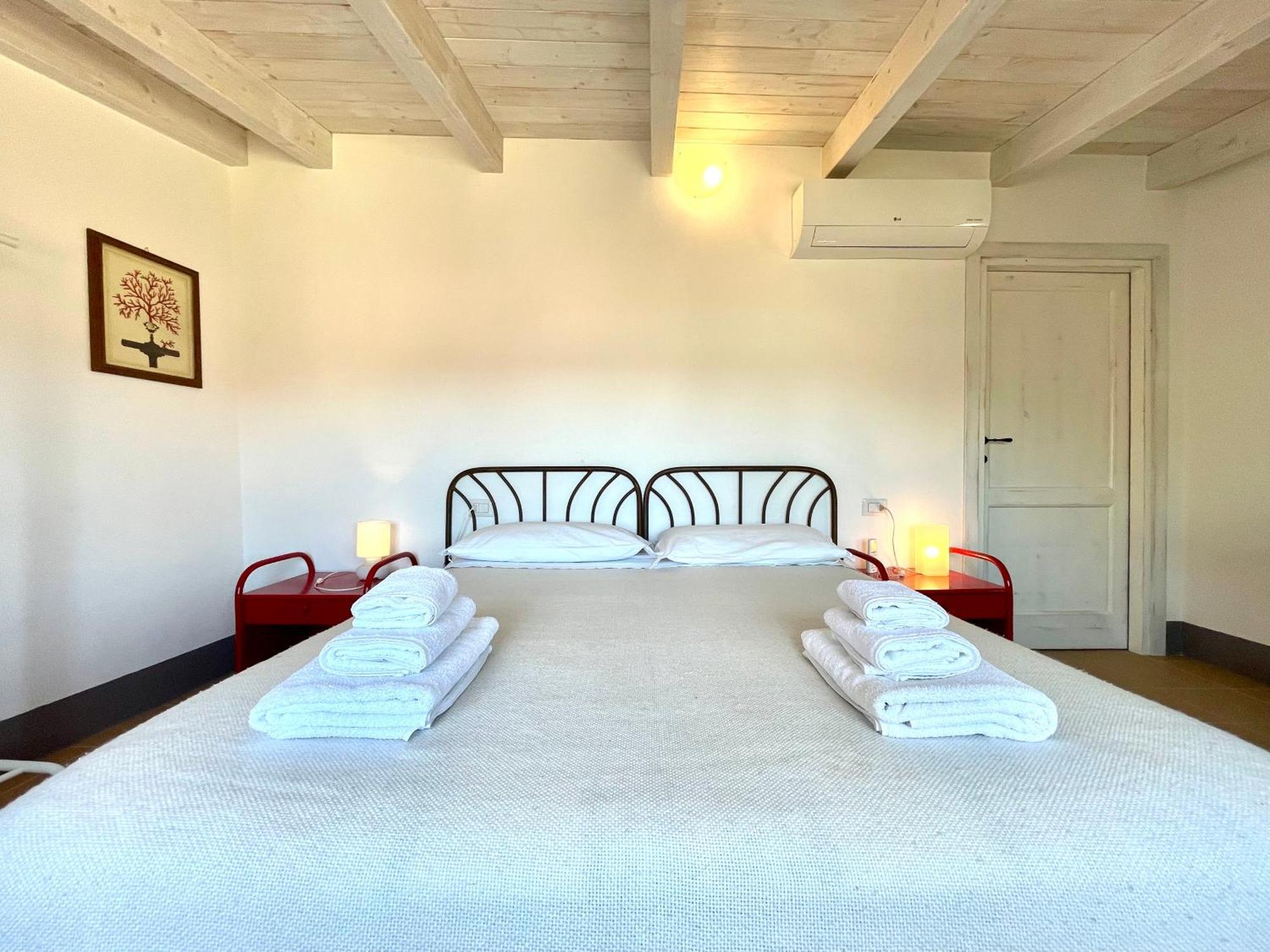 Il Carrubo & Spa บารีซาร์โด ภายนอก รูปภาพ